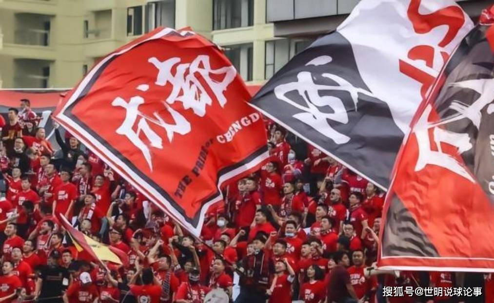 在德国天空体育的节目中，德国足坛名宿马特乌斯批评了拜仁一些球员以及主教练图赫尔。